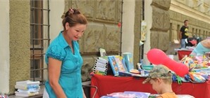 Школьные базары: покупаем школьную форму в Шевченковском районе