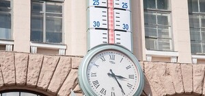 Харьковский градусник вернули на место