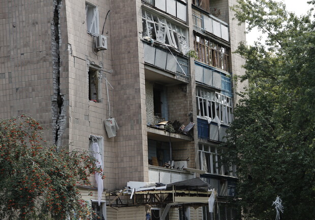 У людей пострадавшего дома уже сегодня будет горячая вода, электричество и газ. Фото и видео материалы Романа Шупенко.
