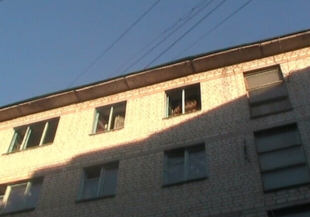Предварительная причина возникновения пожара - занесение открытого источника огня. Фото с сайта ГТУ МЧС Украины в Харьковской области.