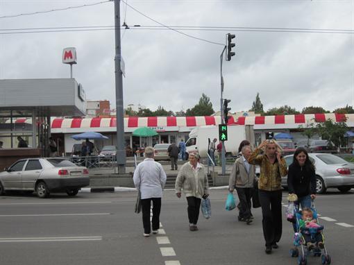 Теперь пешеходам и автомобилистам придется привыкать к светодиодным аппаратам с табло отсчета времени. Фото: kharkov.kp.ua