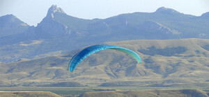 В Крыму киевлянин разбился на параплане