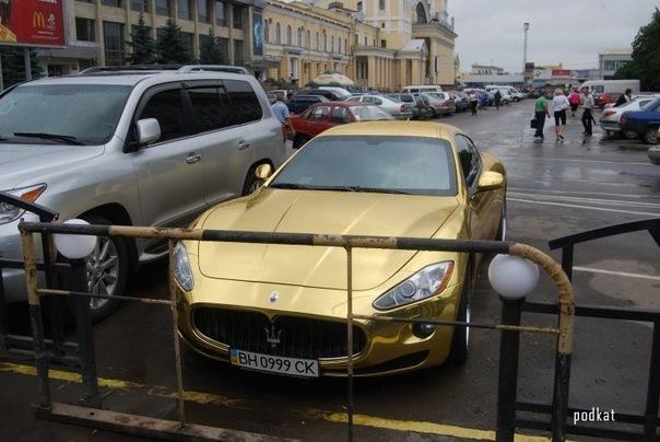 Ранее на харьковских улицах уже замечали необычные автомобили. Фото с сайта "Харьков форум".