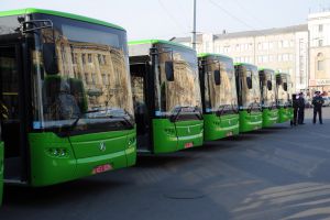 Автобусы меняют маршруты. Фото с сайта Харьковского горсовета.