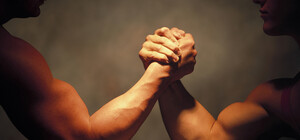 Луганский силач взял 