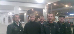 Абрамович устроил фотосессию с донецкими таксистами 