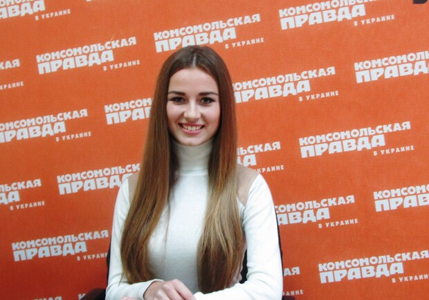 "Мисс-Харьков" пообщалась с прессой. Фото: "В городе".