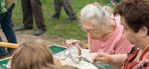 У скандального окружкома №223 кормят борщом и котлетами