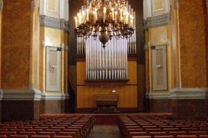 В органном зале начнется новый сезон светомузыкальных шоу. Фото с сайта Харьковского горсовета.
