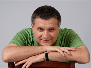 У Арсена Борисовича есть веские причины не разглашать дату возвращения. Фото: персональный сайт Арсена Авакова.