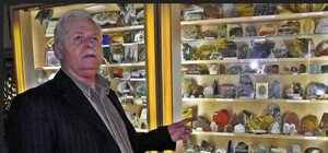 В Крыму выселяют из помещения единственный в мире музей стереокартин на камнях