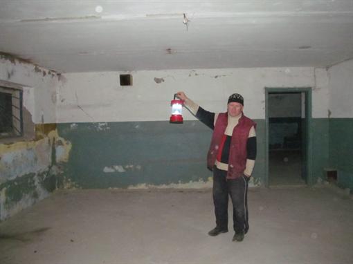 Хозяин бункера Владимир Фомичев не смог набрать клиентов в свой "ковчег". Фото Надежда Шостак