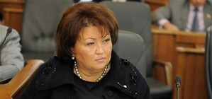 Татьяна Бахтеева купила внучке симпатичного зеленого Гошу 