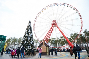 А парке Горького представят рождественскую развлекательную программу. Фото с сайта Харьковского горсовета.