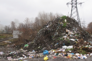 Харьковчане много мусорят. Фото: city.kharkov.ua.