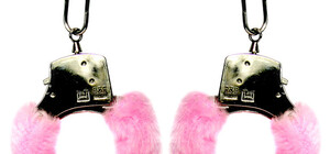 На 8 Марта харьковчанки хотят золота, цветов, романтики и секса