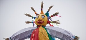 На площади Свободы готовятся к Масленице