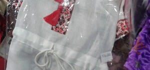 Фотофакт: В Донецке начали продавать вышиванки для собак