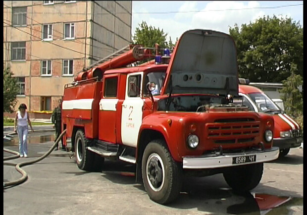 Пожар произошел из-за неосторожного обращения с огнем. Фото с сайта ГТУ МЧС Украины в Харьковской области.