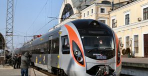 Из Харькова в  Крым пустят  дополнительный скоростной поезд Skoda. Фото с официального сайта ЮЖД. 