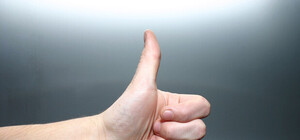 Глухая студентка из Луганска придумала уникальный учебник