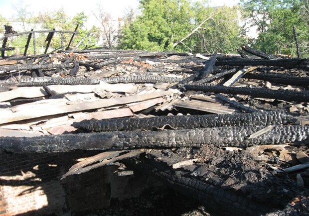 В Балаклее горел жилой дом. Фото с сайта ГТУ МЧС Украины в Харьковской области.