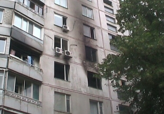 Пожар начался на кухне одной из квартир на четвертом этаже. Фото с сайта ГТУ ГСЧС Украины в Харьковской области.