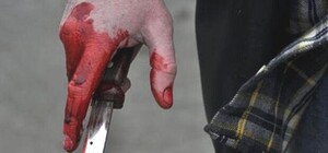 В Коммунарском районе в парке Гагарина бывший зэк изрезал женщину