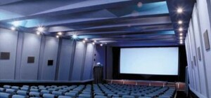 Выходные в Крыму: где сыграть в боулинг и прокатиться на коньках