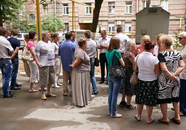 Жильцы горевшего дома на улице Красноармейской заселились в свои квартиры. Фото с сайта Харьковского горсовета.