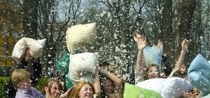 Сегодня в парке Шевченко пройдет сражение на подушках