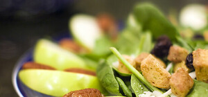 Гид по скидкам: чем завлекают рестораны, бары и кафе в августе