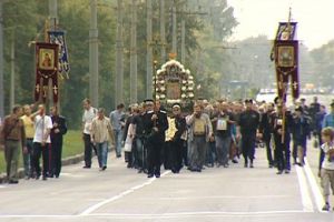 Верующие проведут крестный ход. Фото: Харьковский городской совет.