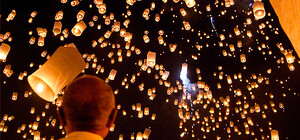 Луганское небо опять заполнят горящие фонарики