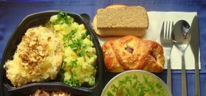 Вся правда о доставке еды в Харькове: бизнес-ланч от фабрики-кухни 