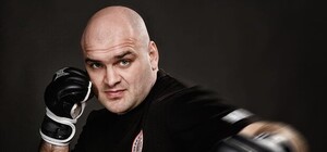 Один из лучших бойцов Европы и мира дал пресс-конференцию в Запорожье