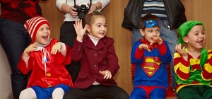 Школьников зовут повеселиться в компании Маши и медведя