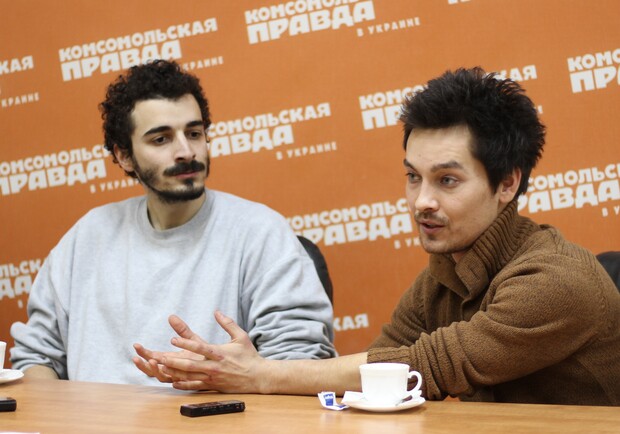Джонатан Тайеб (слева) и Ренат Шутеев (справа) считают  Харьков очень кинематографичным городом. Фото Романа Шупенко. 
