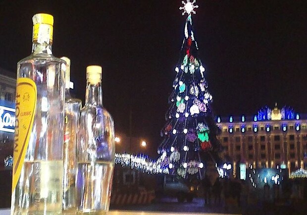 Новость - События - Кернес против пьянства на Новый год, но на площади наливают водку за 10 гривен