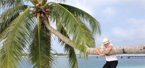 Зимние отпускники: Добкин рыбачит на Мальдивах, а Сапронов катается в Альпах