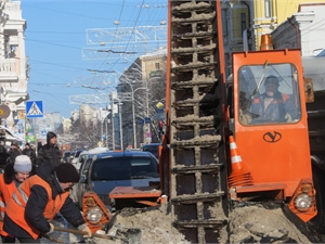 В воскресенье тротуары на Сумской напоминали каток. Фото НадеждаыШОСТАК.