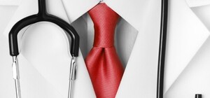 В симферопольской больнице медики отказались лечить больного, потому что его привезли не на скорой