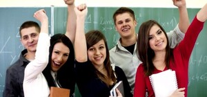 Прикольные поздравления с Днем Студента 2014: СМС для друзей и студентов с Татьяниным днем