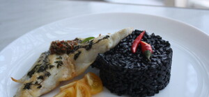 Макаруны, тирамису и ризотто с чернилами каракатицы: что приготовили луганчане на 