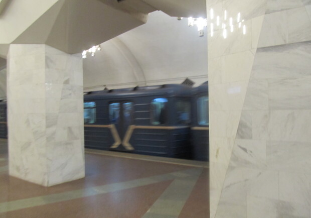 Движение в метро перекрыли на 10 минут. Фото Vgorode.