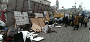 Проход свободен: палаточный городок Тимошенко на Крещатике убрали