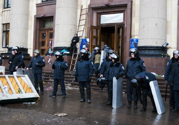 Правоохранители открыли уголовное производство по факту массовых беспорядков. Фото Дениса Вирченко.