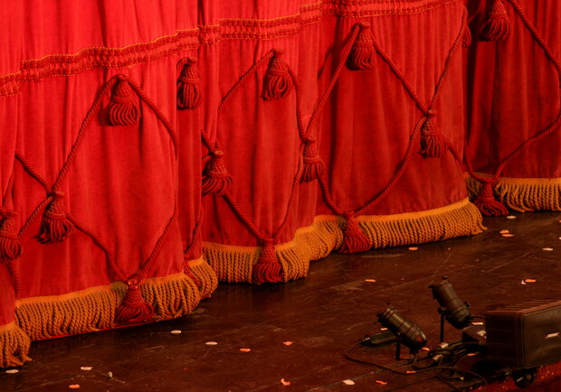 Театры покажут мартовские премьеры. Фото с сайта senivia.cz