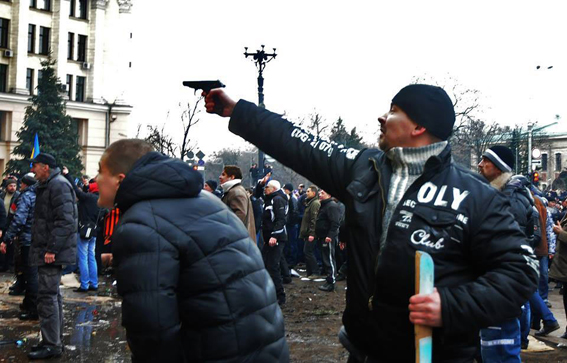 Новость - События - Милиция просит харьковчан помочь в поиске "штурмовиков" ХОГА