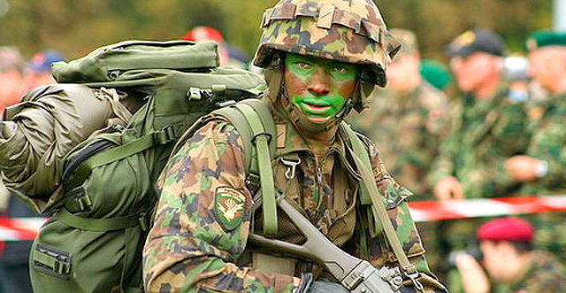Призванным в армию будут платить как контрактникам. Фото с сайта zbroya.info.